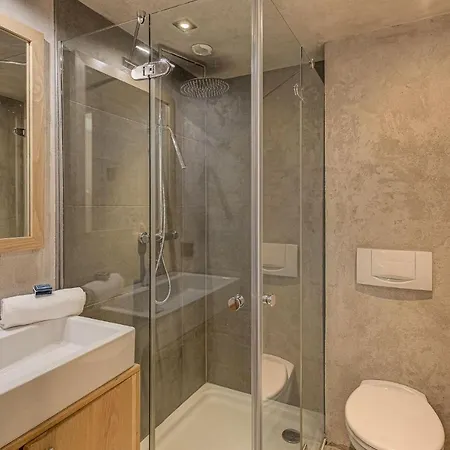 D'olivier, Alpes Agency, Les Praz, Chamonix, Sleeps 8