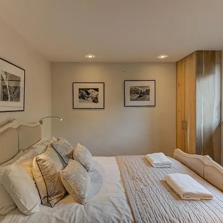 D'olivier, Alpes Agency, Les Praz, Chamonix, Sleeps 8